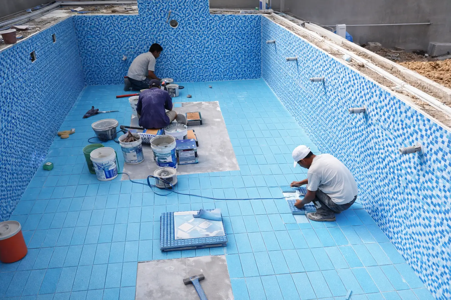 شركة إنشاء مسابح بجازان: 0560304888